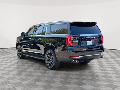 Used 2026 GMC Yukon XL Denali w/ Advanced Technology Package AWD/4WD image 5