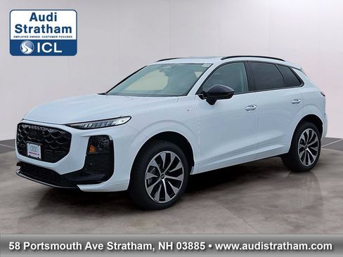 New 2026 Audi Q3 quattro 2.0T AWD/4WD image 1