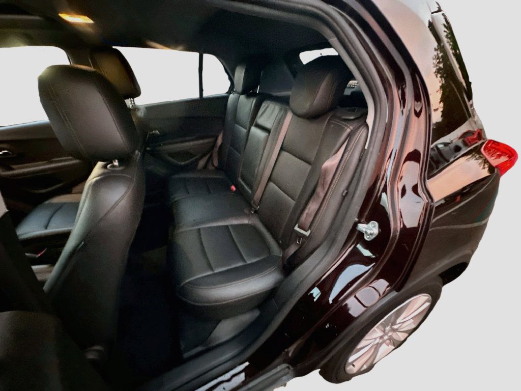 Used 2020 Chevrolet Trax Premier FWD image 22