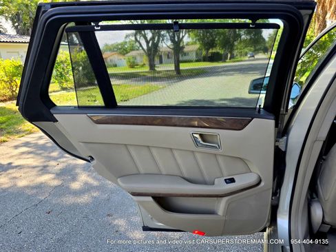 Used 2011 Mercedes-Benz E 350 4MATIC Wagon image 53