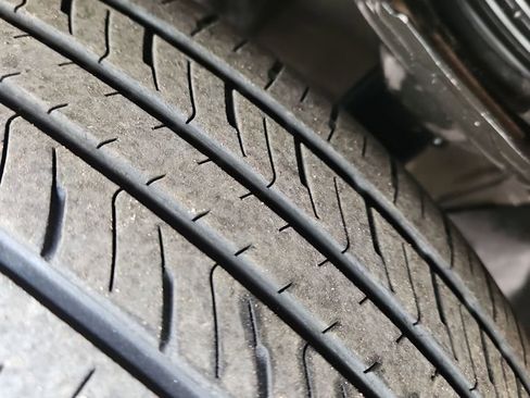 Used 2021 Volkswagen Tiguan SE image 27