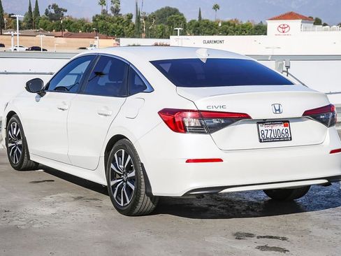 Used 2022 Honda Civic EX image 7