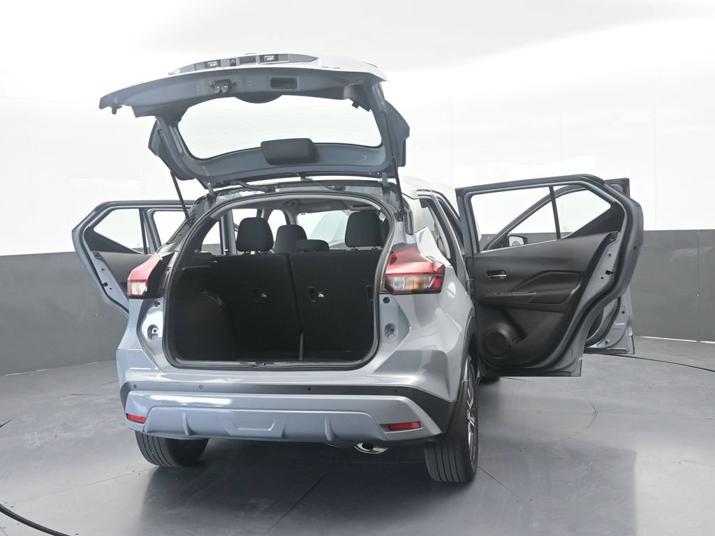 Used 2023 Nissan Kicks SV FWD image 73