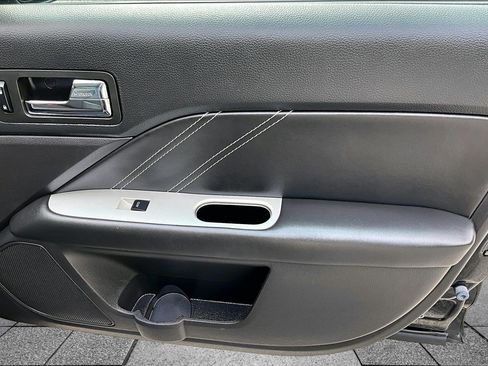 Used 2012 Ford Fusion Sport FWD image 19