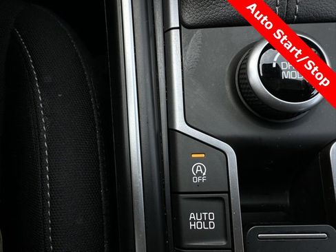 Certified 2024 Kia Sorento LX image 28
