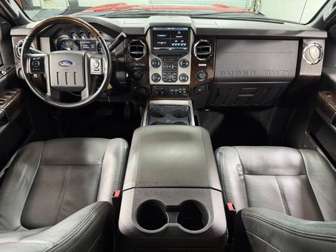 Used 2015 Ford F250 Platinum w/ Platinum Package AWD/4WD image 24