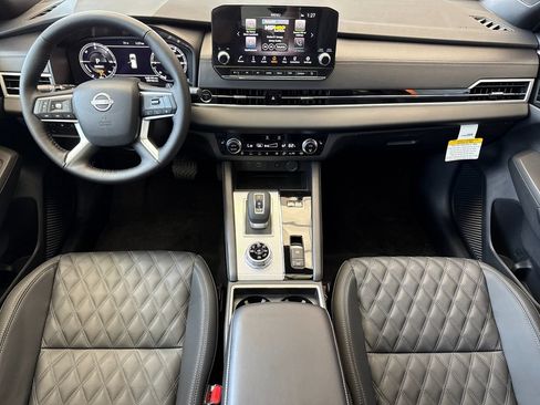 New 2026 Nissan Rogue Platinum AWD/4WD image 11