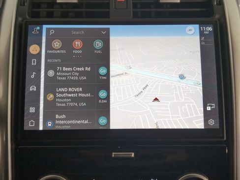 Certified 2025 Land Rover Discovery Dynamic SE image 23