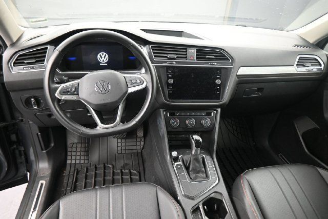 Used 2024 Volkswagen Tiguan Wolfsburg Edition FWD image 20