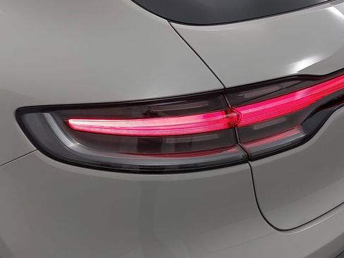 New 2026 Porsche Macan S image 35