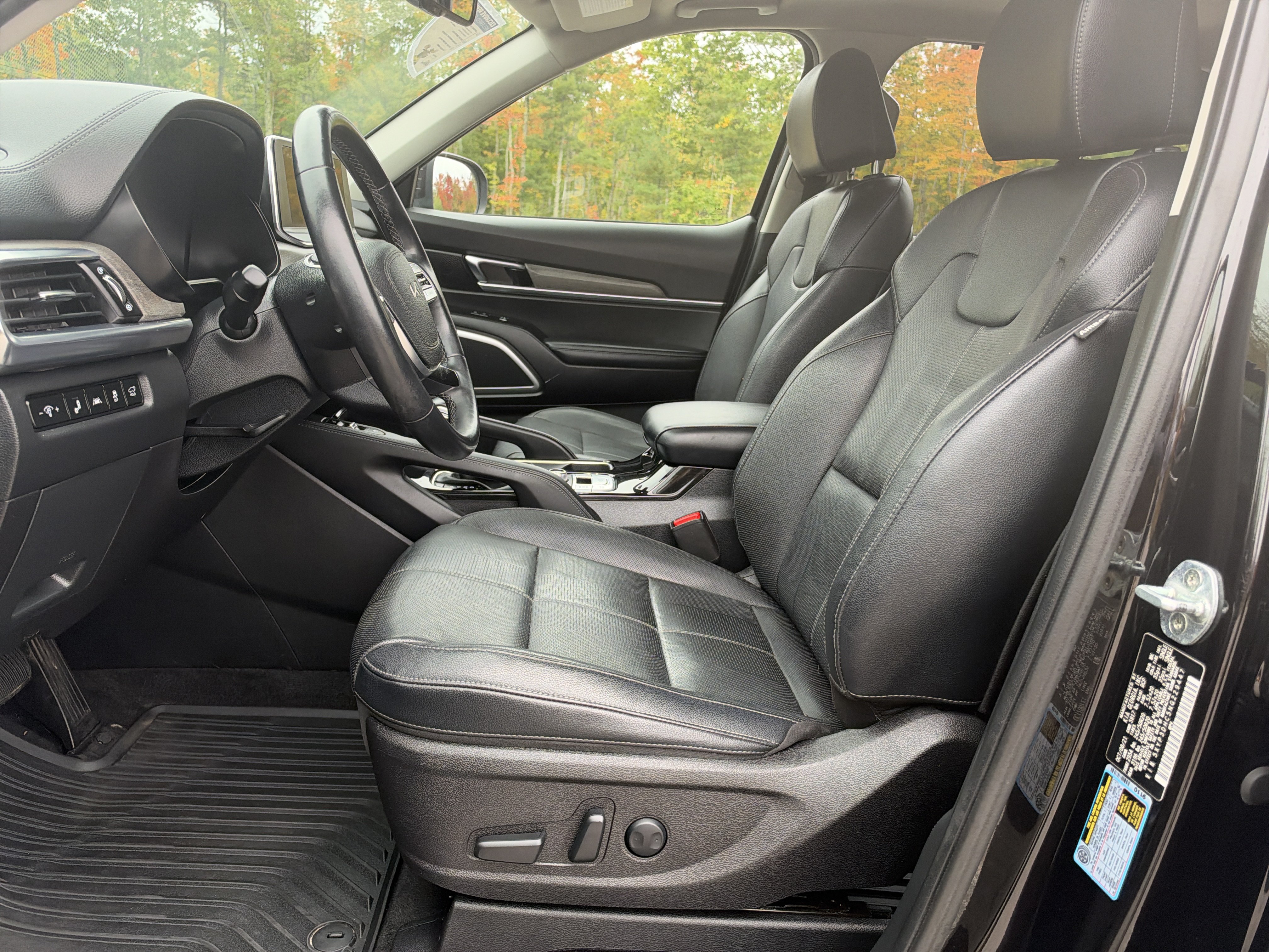 Used 2022 Kia Telluride EX w/ EX Premium Package AWD/4WD image 14