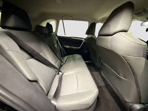 Used 2025 Toyota RAV4 LE AWD/4WD image 28