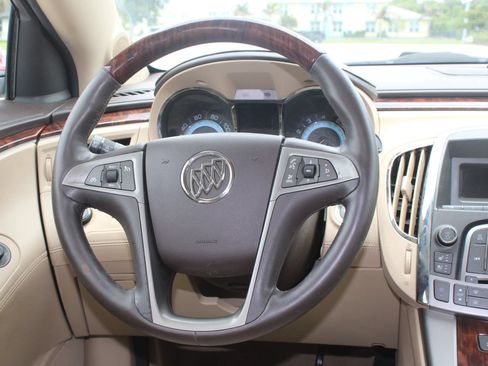 Used 2011 Buick LaCrosse CXS FWD image 12