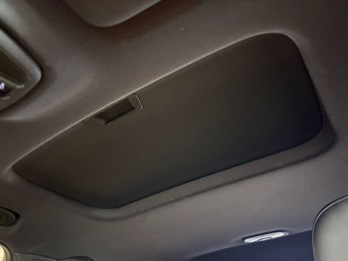 Used 2025 Chevrolet Trax RS w/ Sunroof Package FWD image 51