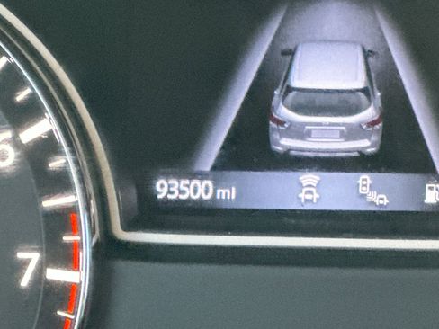 Used 2020 Nissan Pathfinder SL image 15