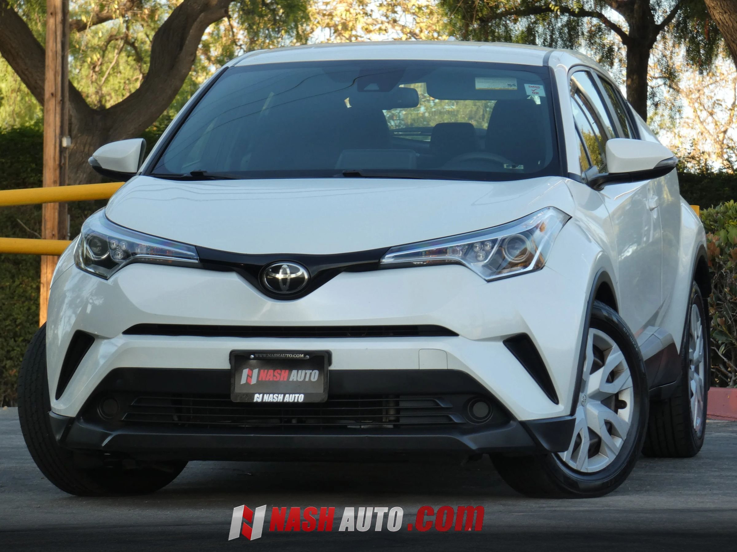Used 2019 Toyota C-HR LE FWD image 4