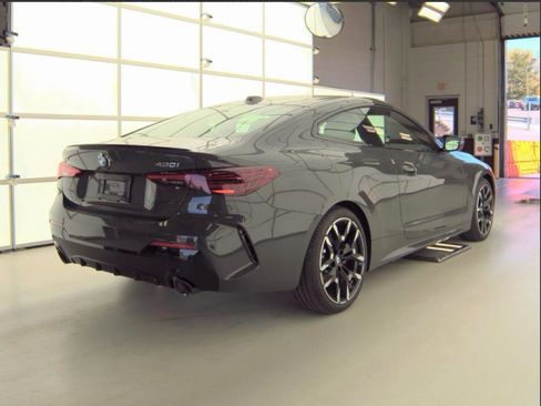 Used 2026 BMW 430i xDrive Coupe w/ M Sport Package AWD/4WD image 2
