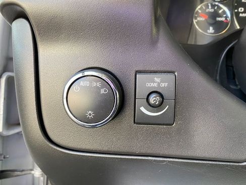 Used 2017 Chevrolet Express 3500 image 15