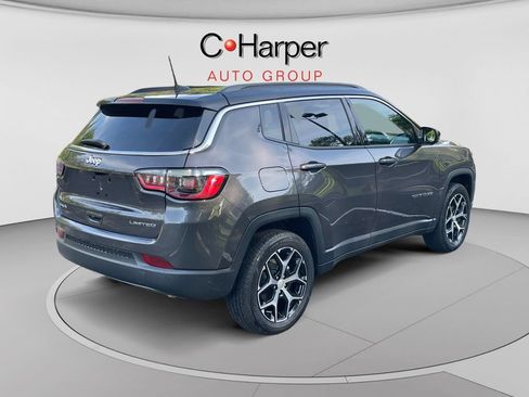 Used 2024 Jeep Compass Limited w/ Sun and Sound Group AWD/4WD image 3