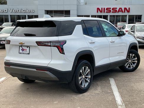 Used 2025 Chevrolet Equinox LT image 5