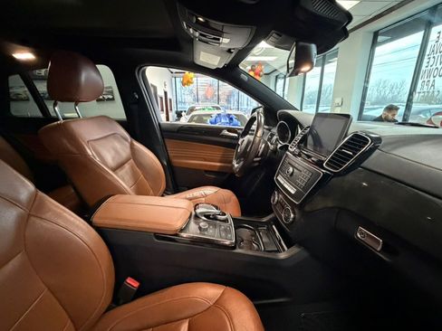 Used 2017 Mercedes-Benz GLE 43 AMG 4MATIC Coupe w/ Parking Assist Package image 47