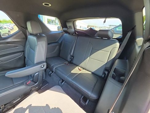Used 2023 Chevrolet Traverse LT AWD/4WD image 28
