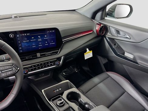 New 2026 Chevrolet Equinox RS image 23