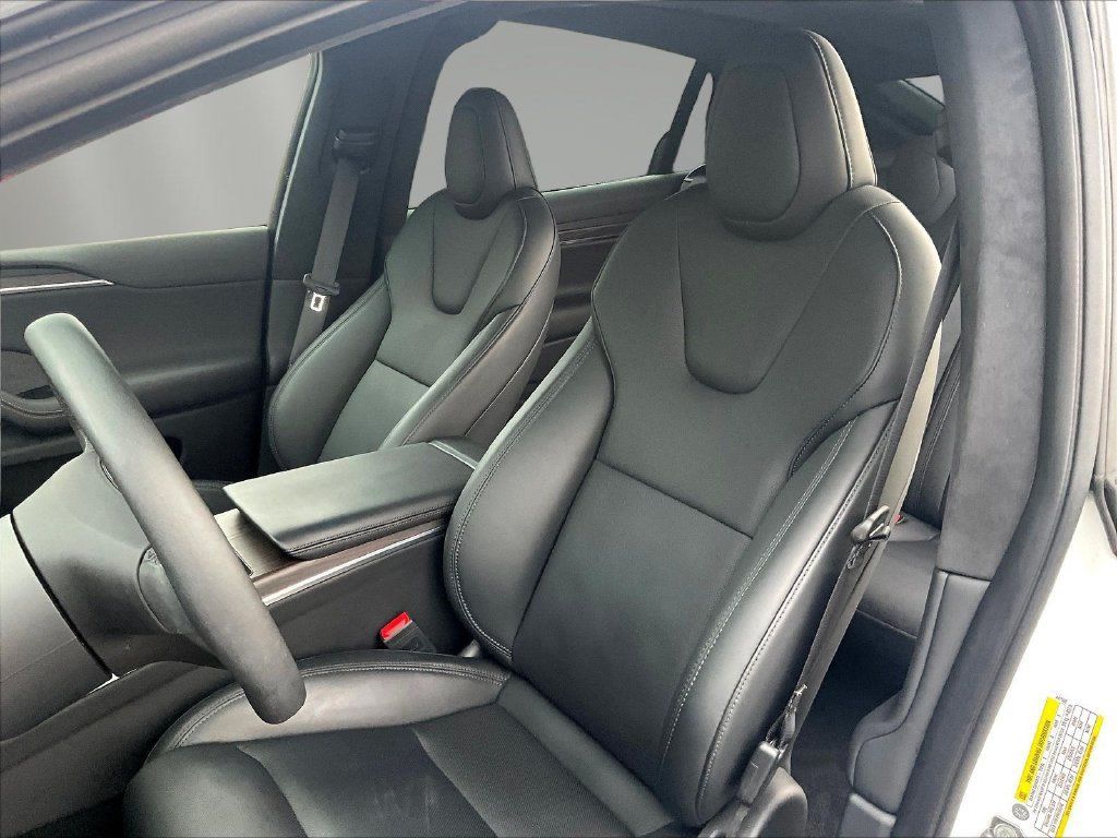 Used 2024 Tesla Model X AWD/4WD image 21