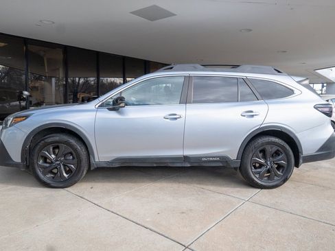 Used 2020 Subaru Outback Onyx Edition XT w/ Popular Package #2 image 4
