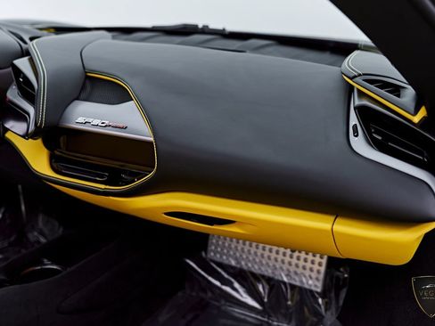 Used 2024 Ferrari SF90 Spider AWD/4WD image 60