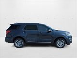 Used 2017 Ford Explorer XLT w/ Equipment Group 202A image 4