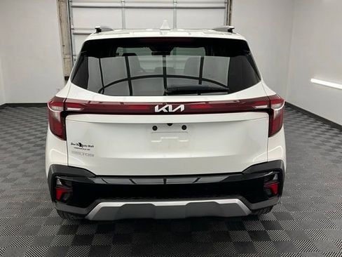 Used 2025 Kia Seltos S FWD image 22
