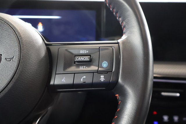 Certified 2025 Nissan Kicks SR AWD/4WD image 17