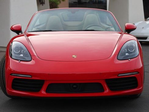 Used 2017 Porsche 718 Boxster RWD image 7