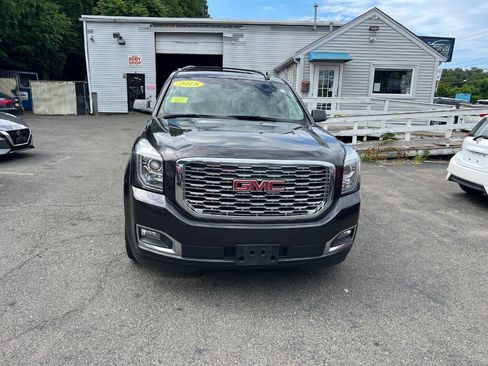 Used 2018 GMC Yukon XL Denali w/ Open Road Package AWD/4WD image 4