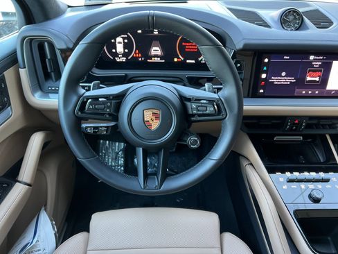 Certified 2026 Porsche Cayenne GTS AWD/4WD image 15