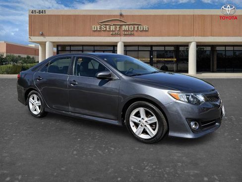 Used 2012 Toyota Camry SE image 3