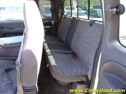 Used 2001 Dodge Ram 2500 Truck 2WD Quad Cab image 12