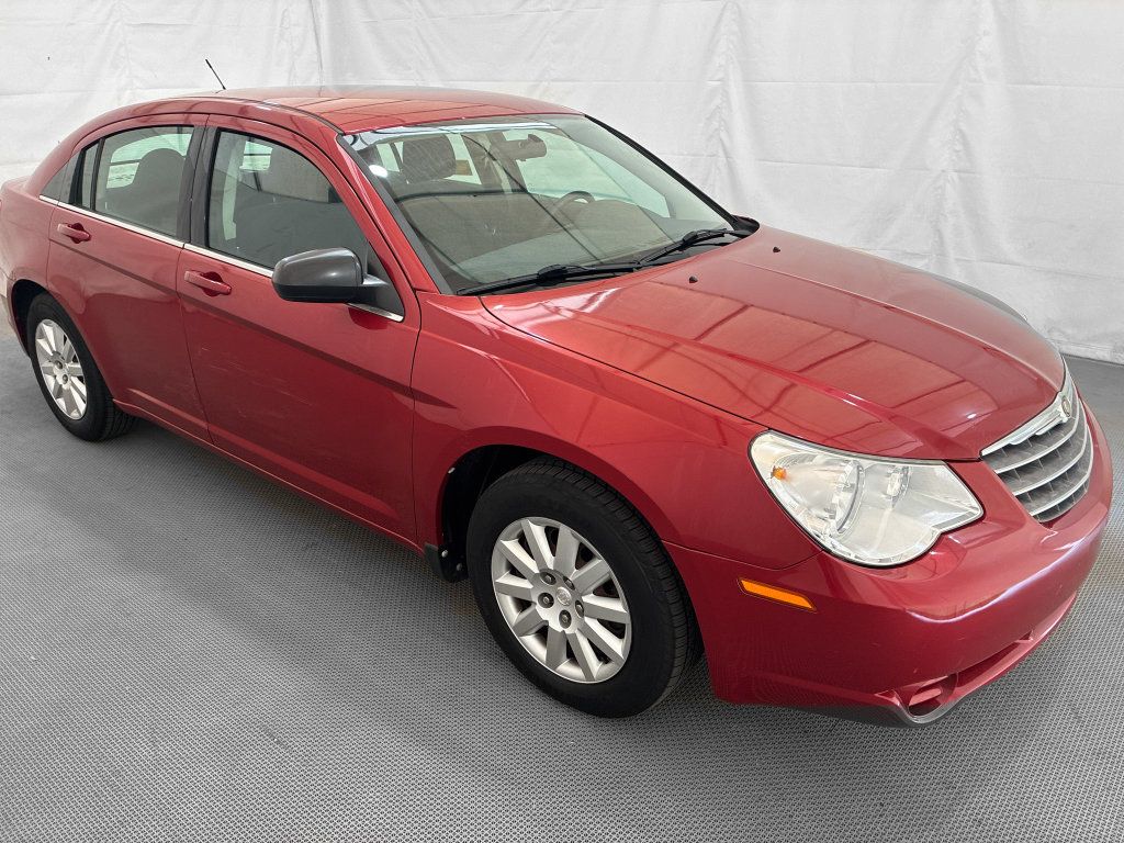 Used 2010 Chrysler Sebring Touring FWD image 8