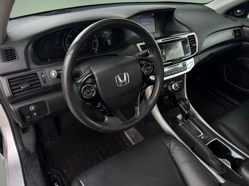 Used 2015 Honda Accord Touring image 22