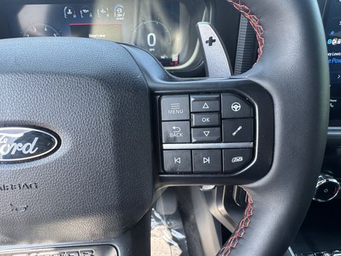 Used 2025 Ford F150 Raptor AWD/4WD image 30