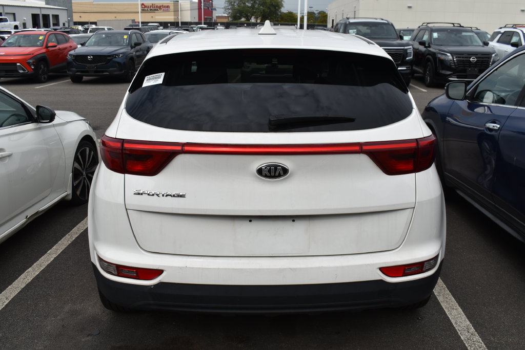 Used 2019 Kia Sportage LX AWD/4WD image 3