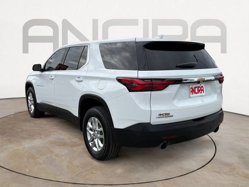 Used 2022 Chevrolet Traverse LS image 11