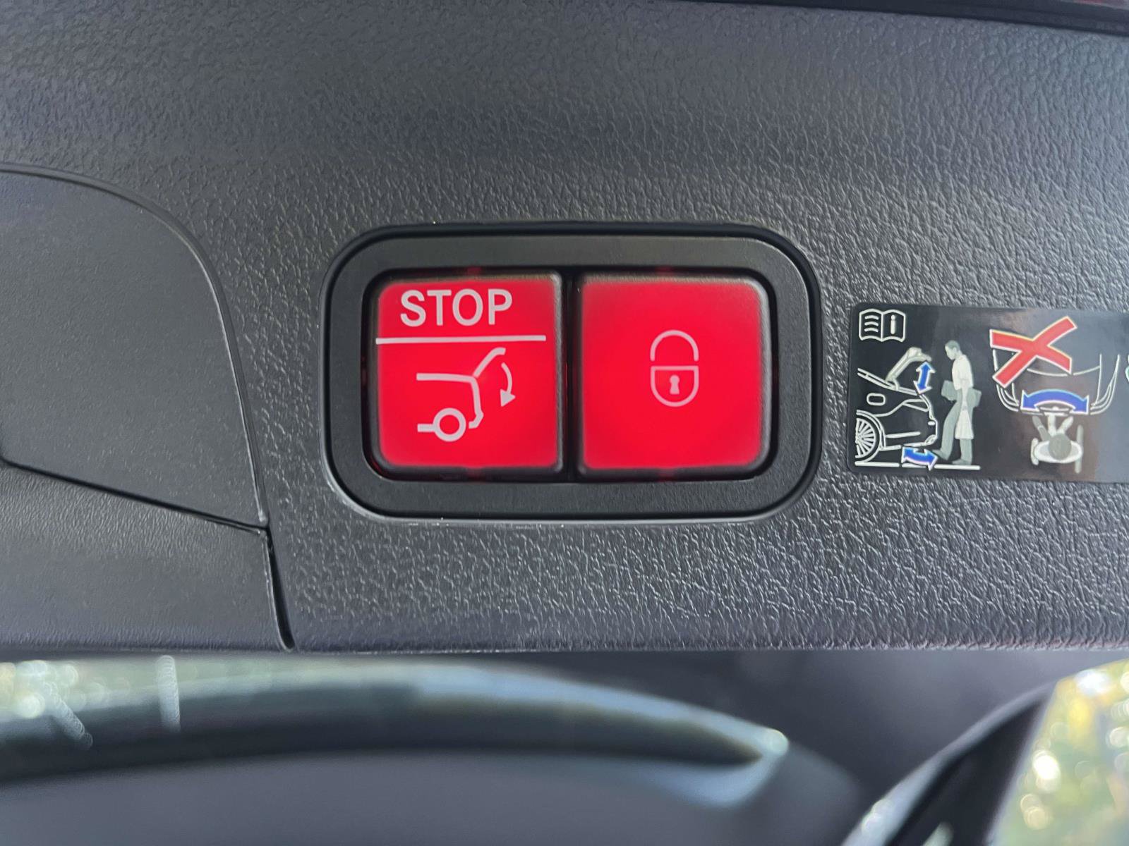 Certified 2026 Mercedes-Benz GLE 350 4MATIC image 12