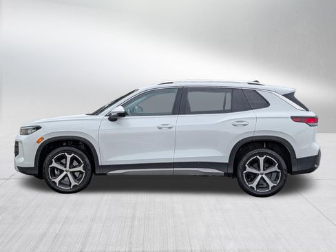 Certified 2025 Volkswagen Tiguan SE w/ Panoramic Sunroof Package AWD/4WD image 4
