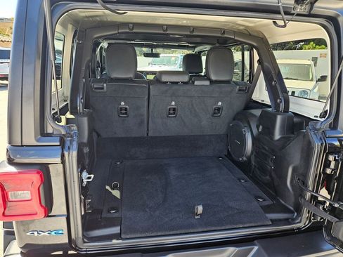 Certified 2022 Jeep Wrangler Unlimited Sahara image 25