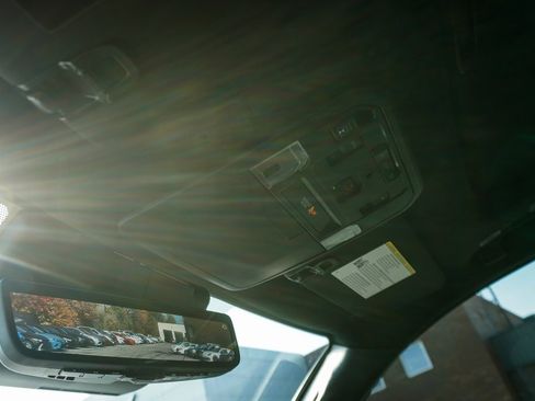 Used 2025 Toyota Tacoma Limited image 28