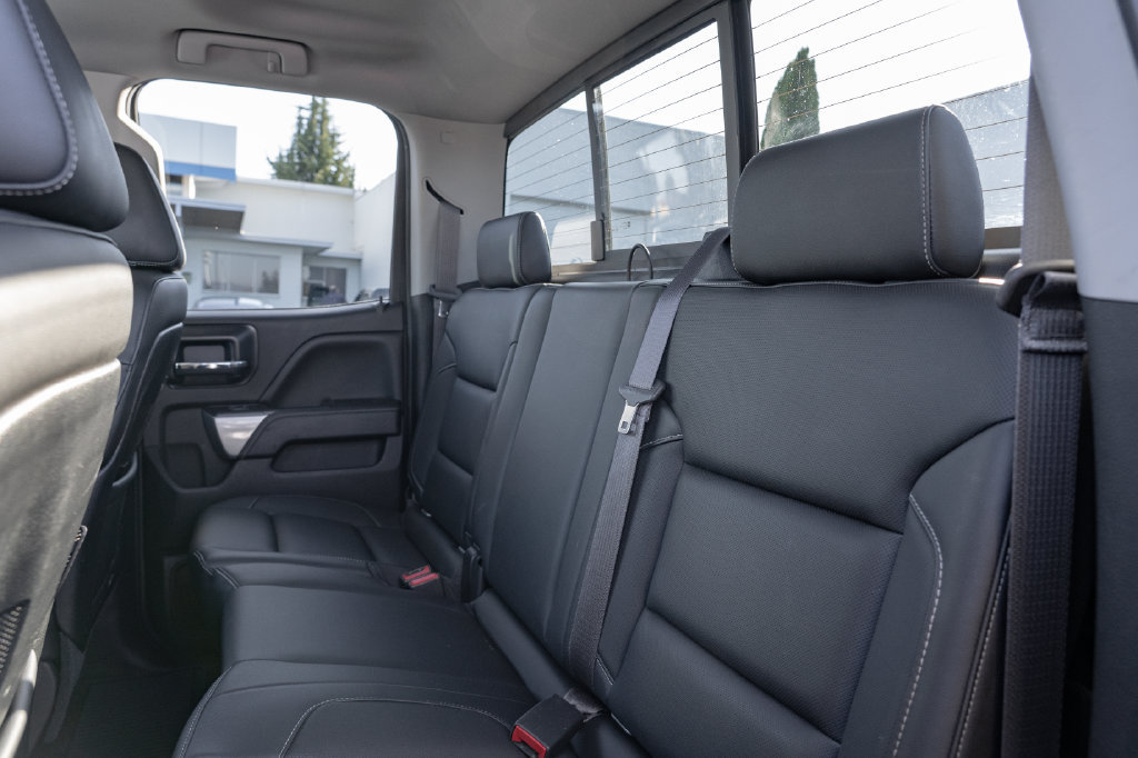 Used 2015 Chevrolet Silverado 2500 LTZ w/ LTZ Plus Package AWD/4WD image 25