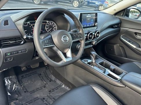 Certified 2023 Nissan Sentra SR w/ SR Premium Package image 30