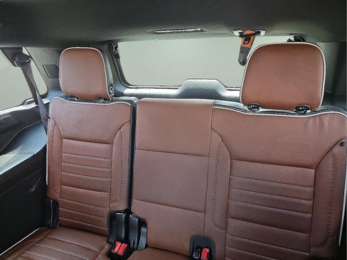 Certified 2023 GMC Yukon Denali Ultimate image 11
